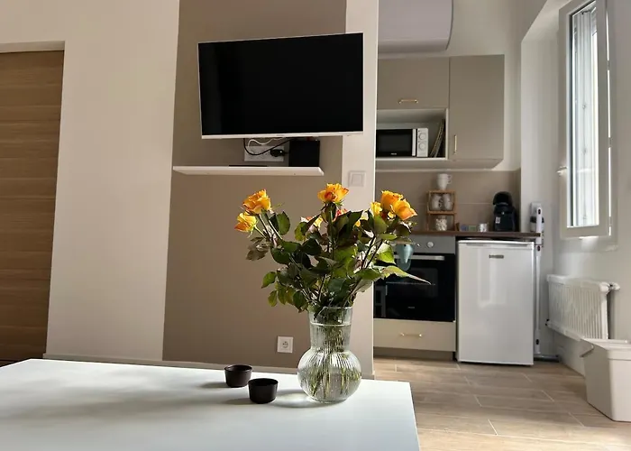 And Sun Terrace Apartment *